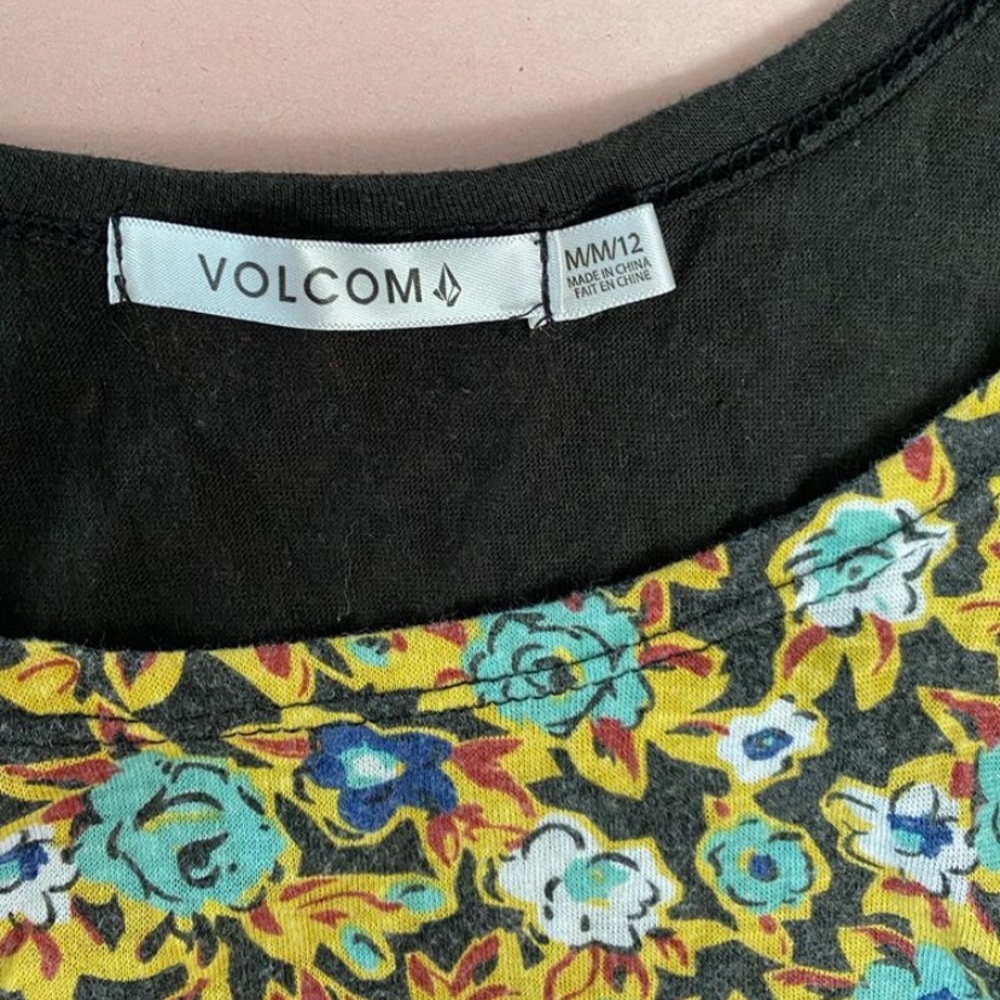 Volcom blouse! - Picture 2 of 2